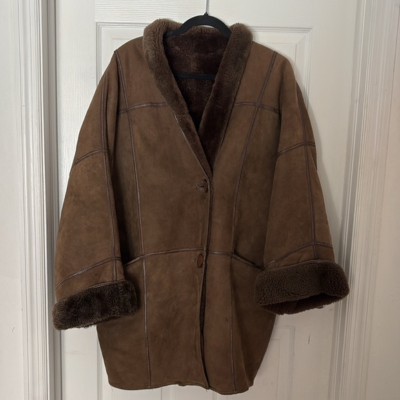 Coat - Picture 4 of 9